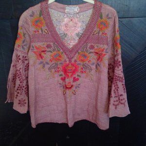 Johnny Was Workshop Flared Long Sleeved Embroidered Cotton Top; Size Small